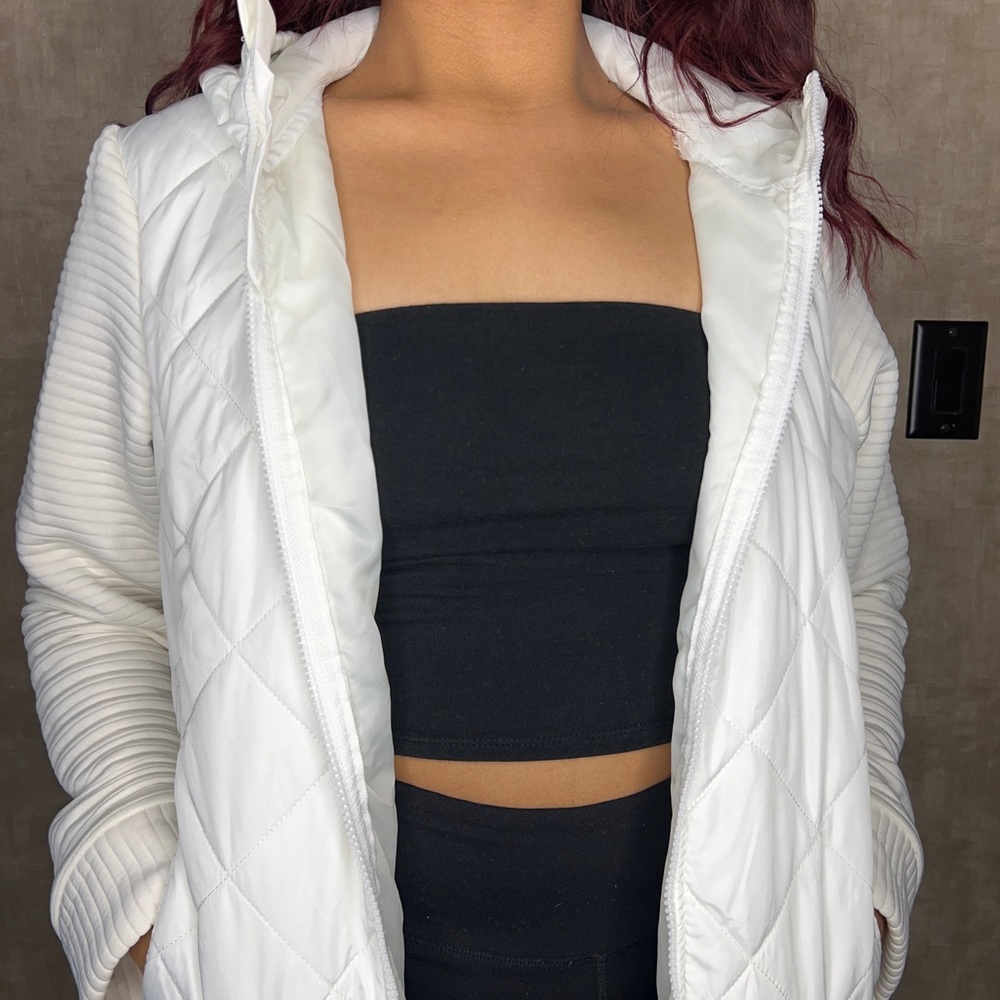 White sweater XL